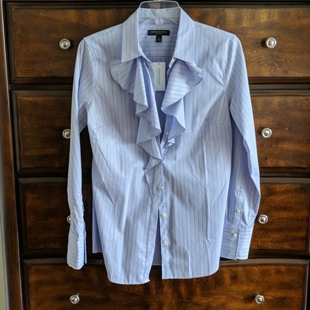 NWT Banana Republic dress shirt, blue striped, size 8 - Picture 1 of 3